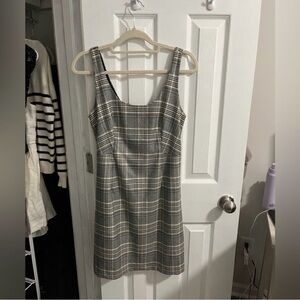 New with Tags, Plaid Banana Republic Dress, size 6.